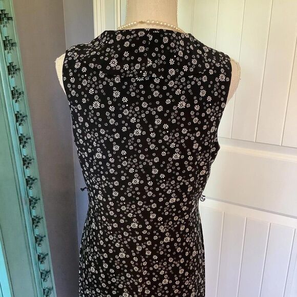 Chic Floral Print Black Dress - Picture 5 of 7